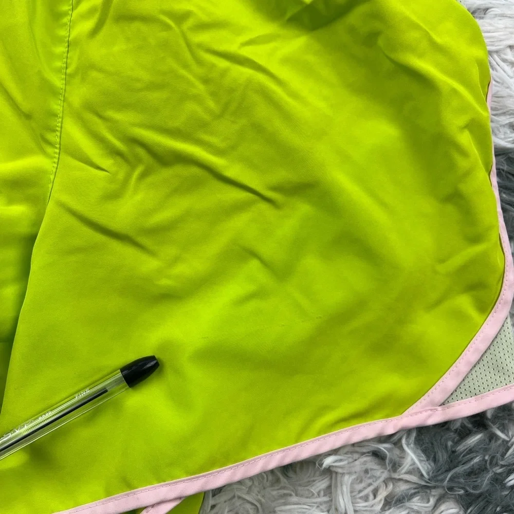 Nike Dri-Fit Kids Girls Green Pink Running Shorts Size XL